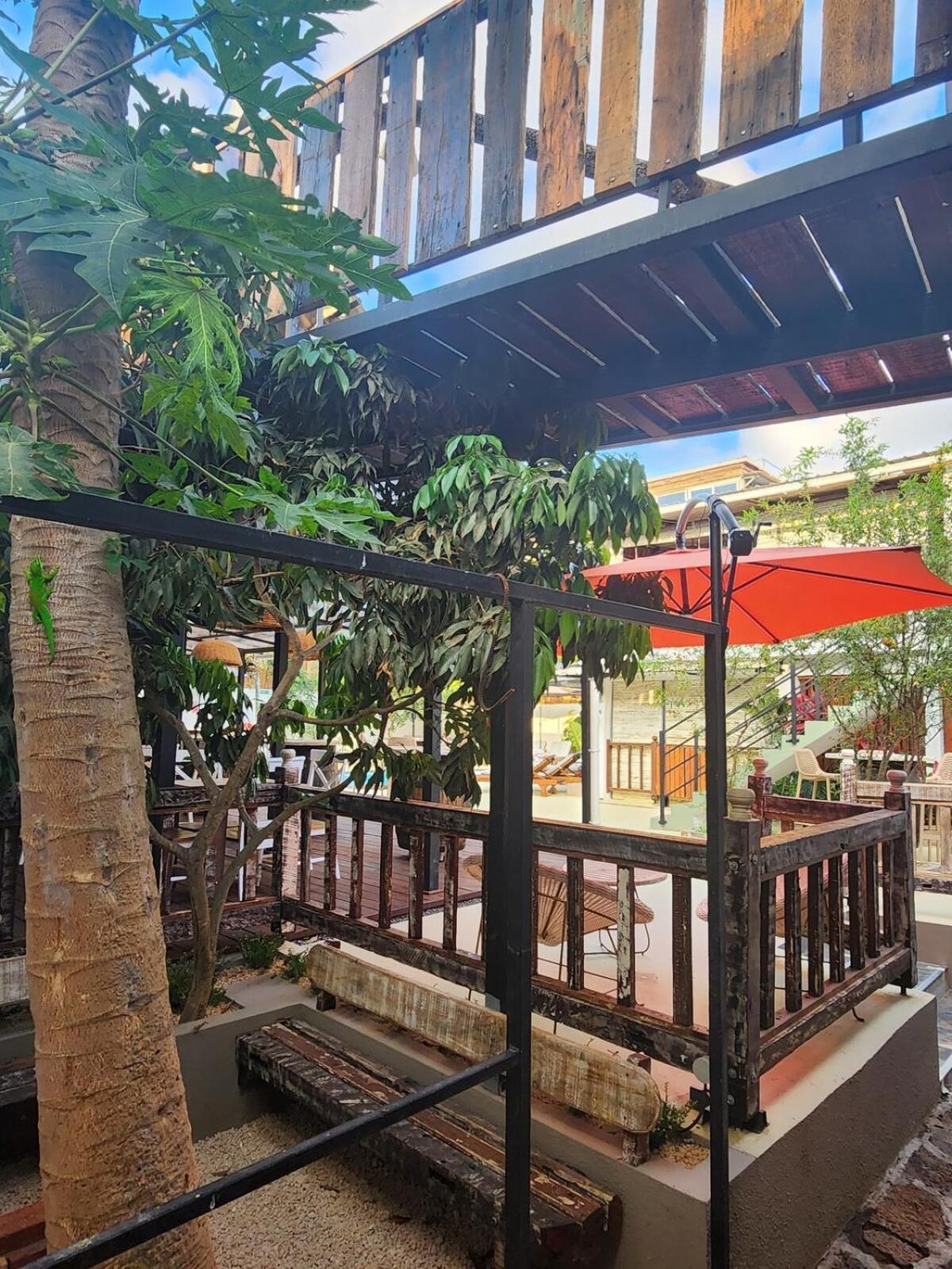 The Rustic Studio Grand Baie Exterior photo